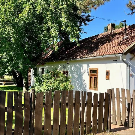 Rustic Harmony Semesterbostad